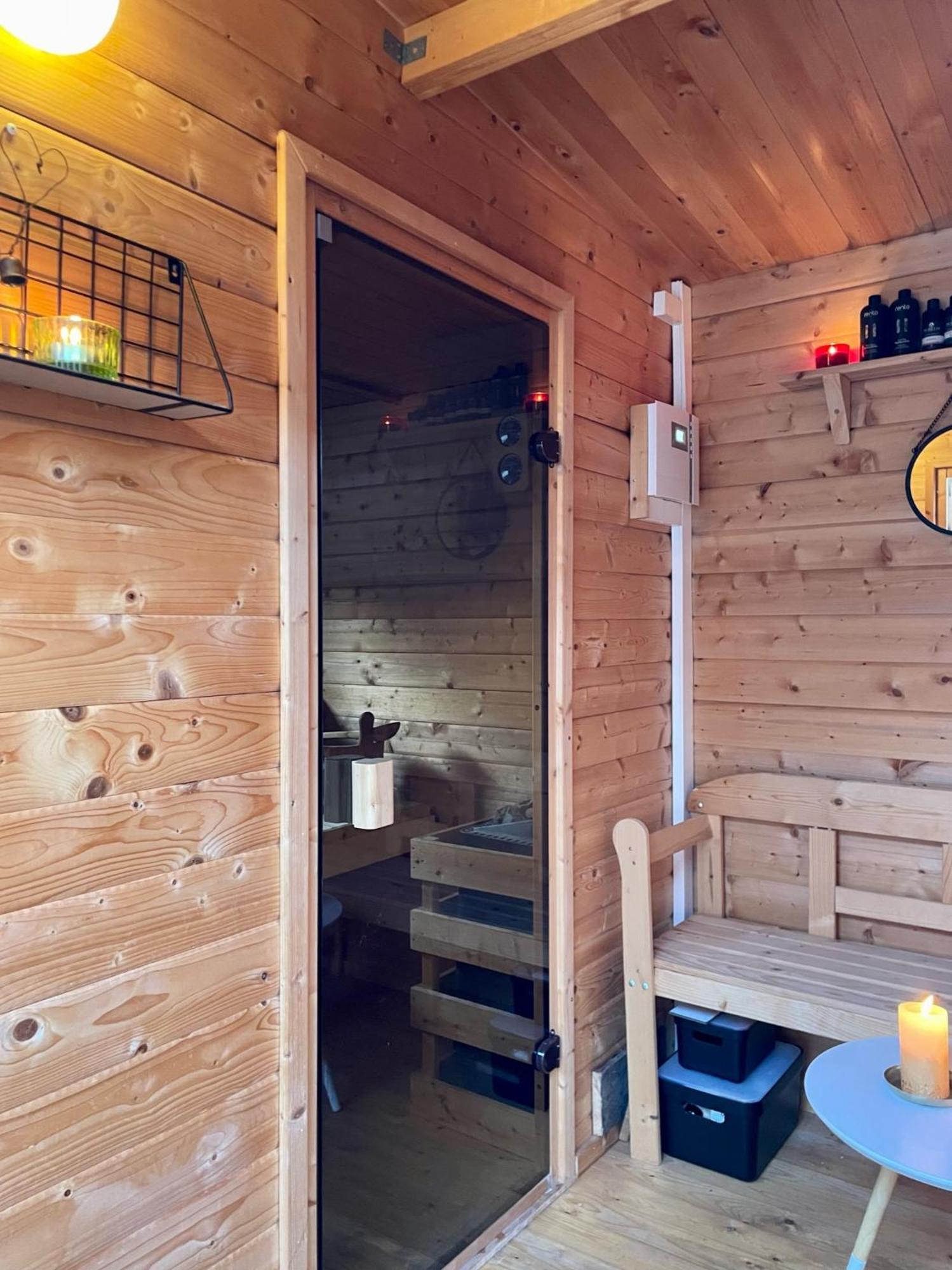 Modernes Holzhaus Im Skandinavischen Stil Mit Sauna, Garten Und 2 Katzen 诺德施泰特 外观 照片