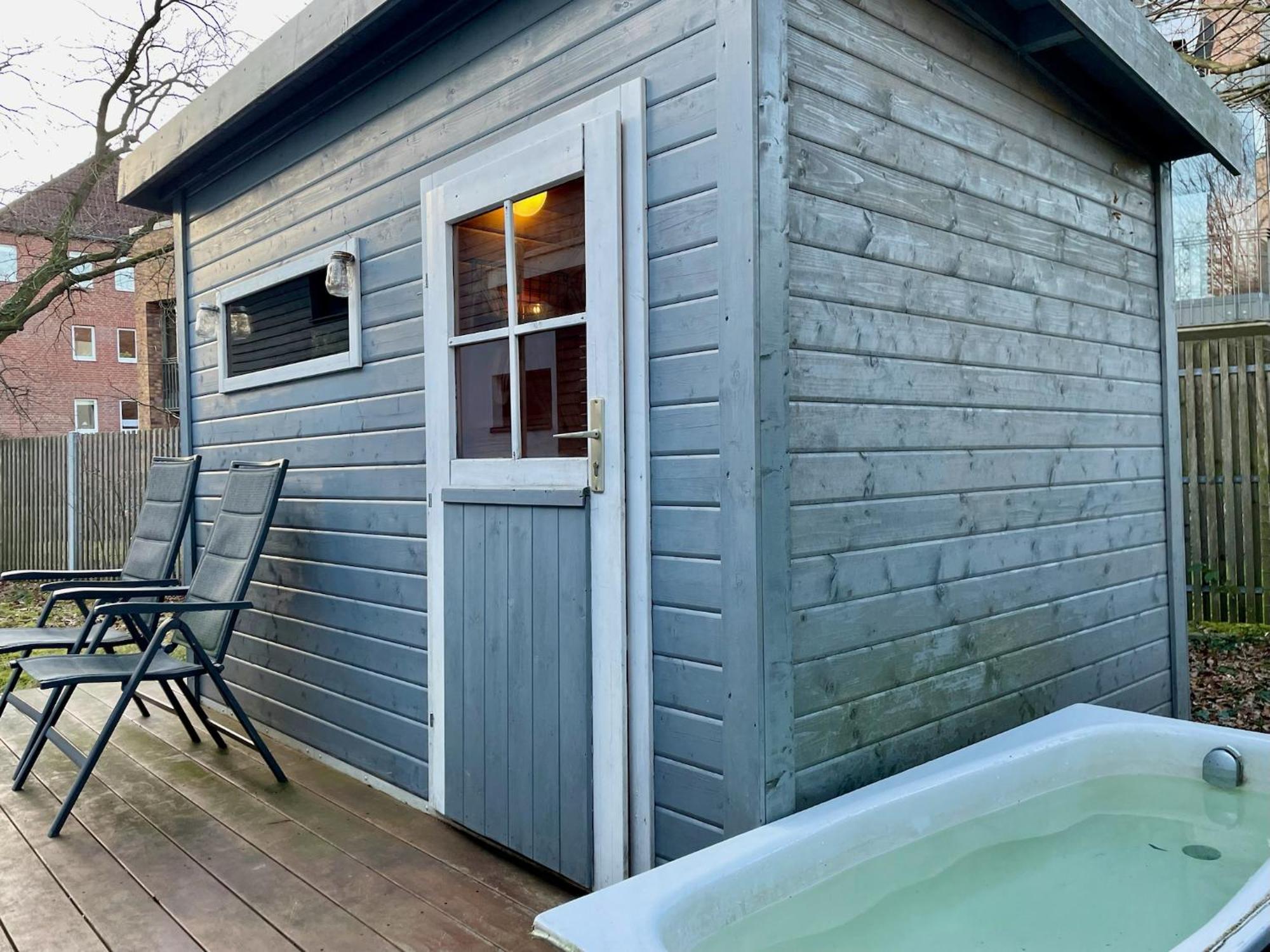 Modernes Holzhaus Im Skandinavischen Stil Mit Sauna, Garten Und 2 Katzen 诺德施泰特 外观 照片